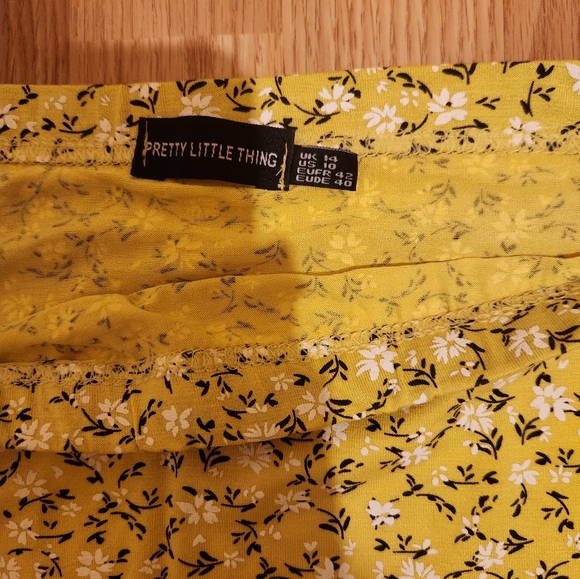 Pretty Little Thing Size 10 yllow floral pencil skirt - Picture 2 of 3